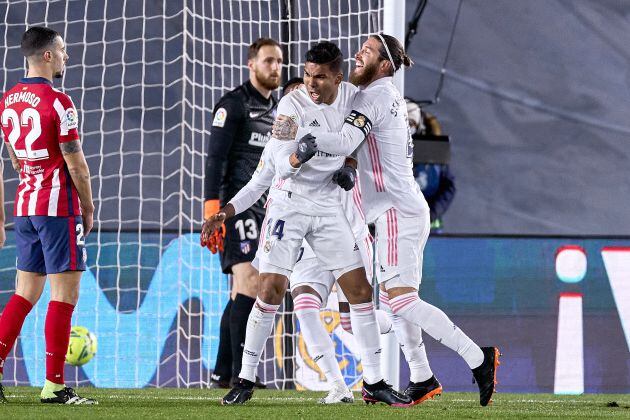 Casemiro celebra su tanto al Atlético en el derbi del Di Stéfano