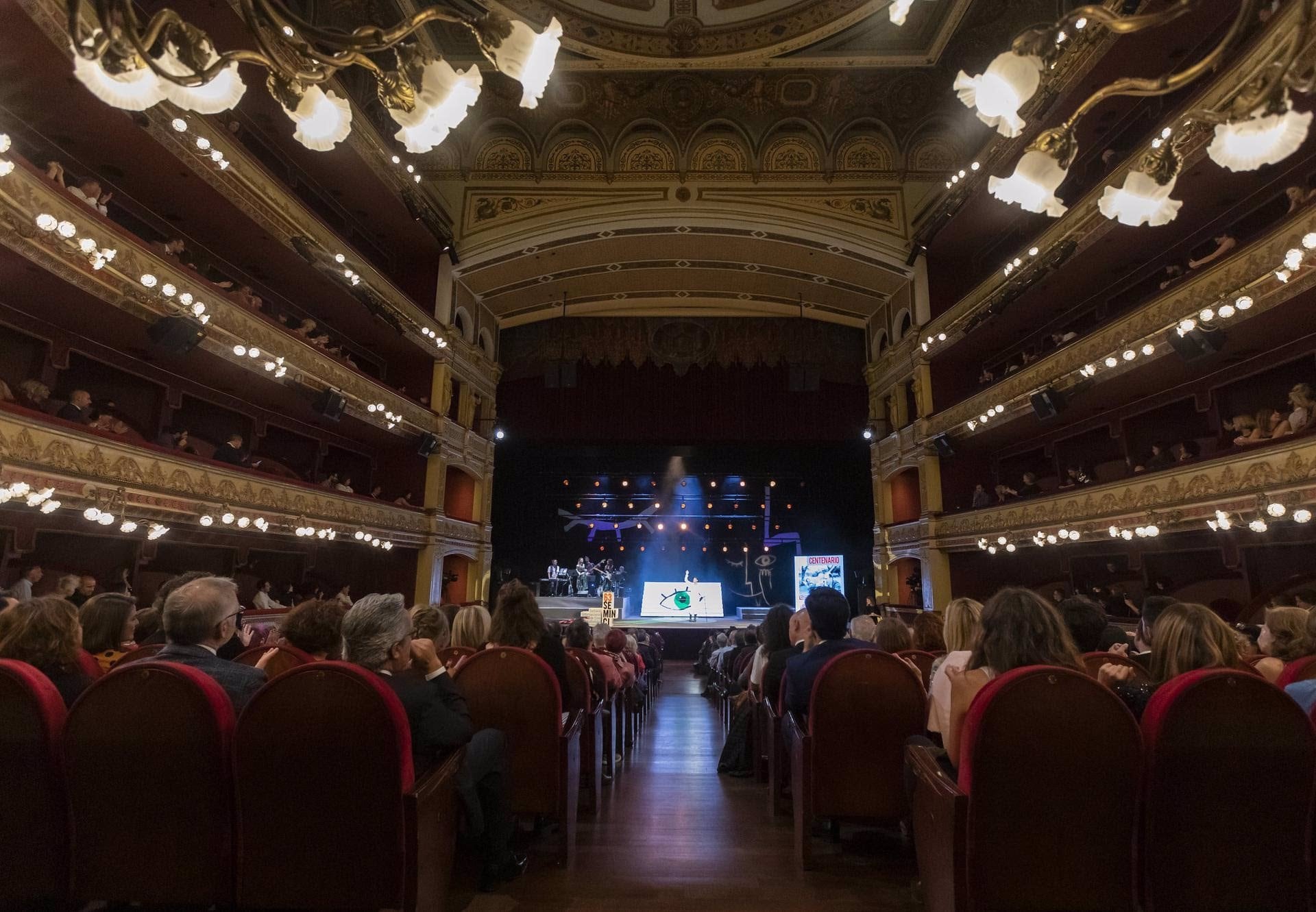 Una de las proyecciones de Seminci en el Teatro Calderón.CULTURA 
SEMINCI