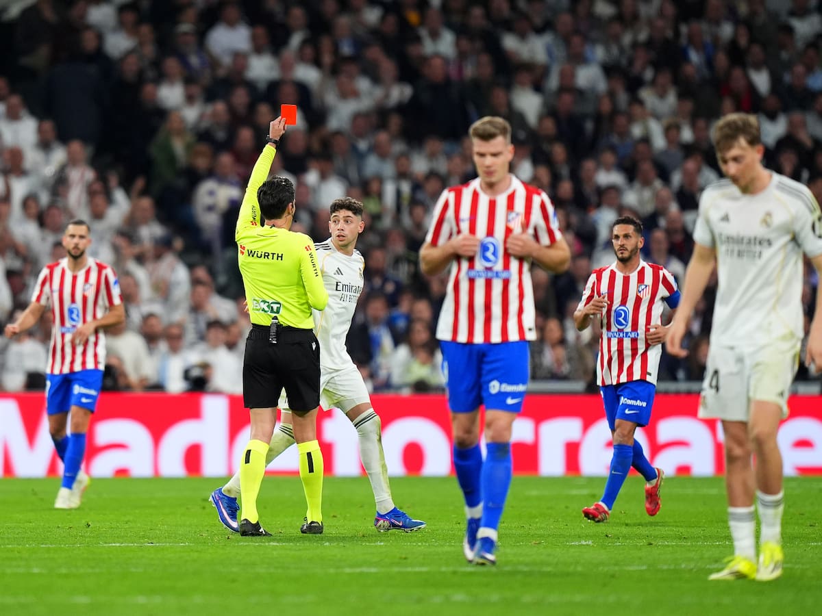 El Real Madrid recurrirá la sanción a Fede Valverde tras su expulsión en el derbi