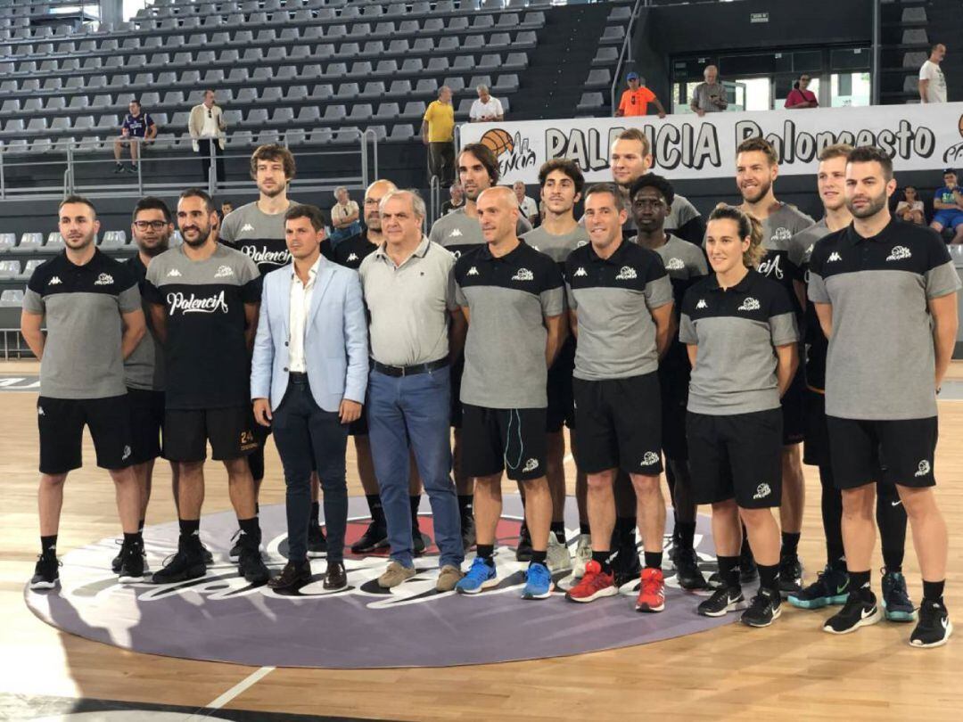 Foto de archivo de presentación del equipo