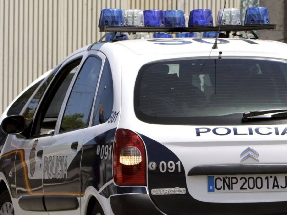 Cárcel por meterse en la habitación de su expareja y amenazarla con un cuchillo