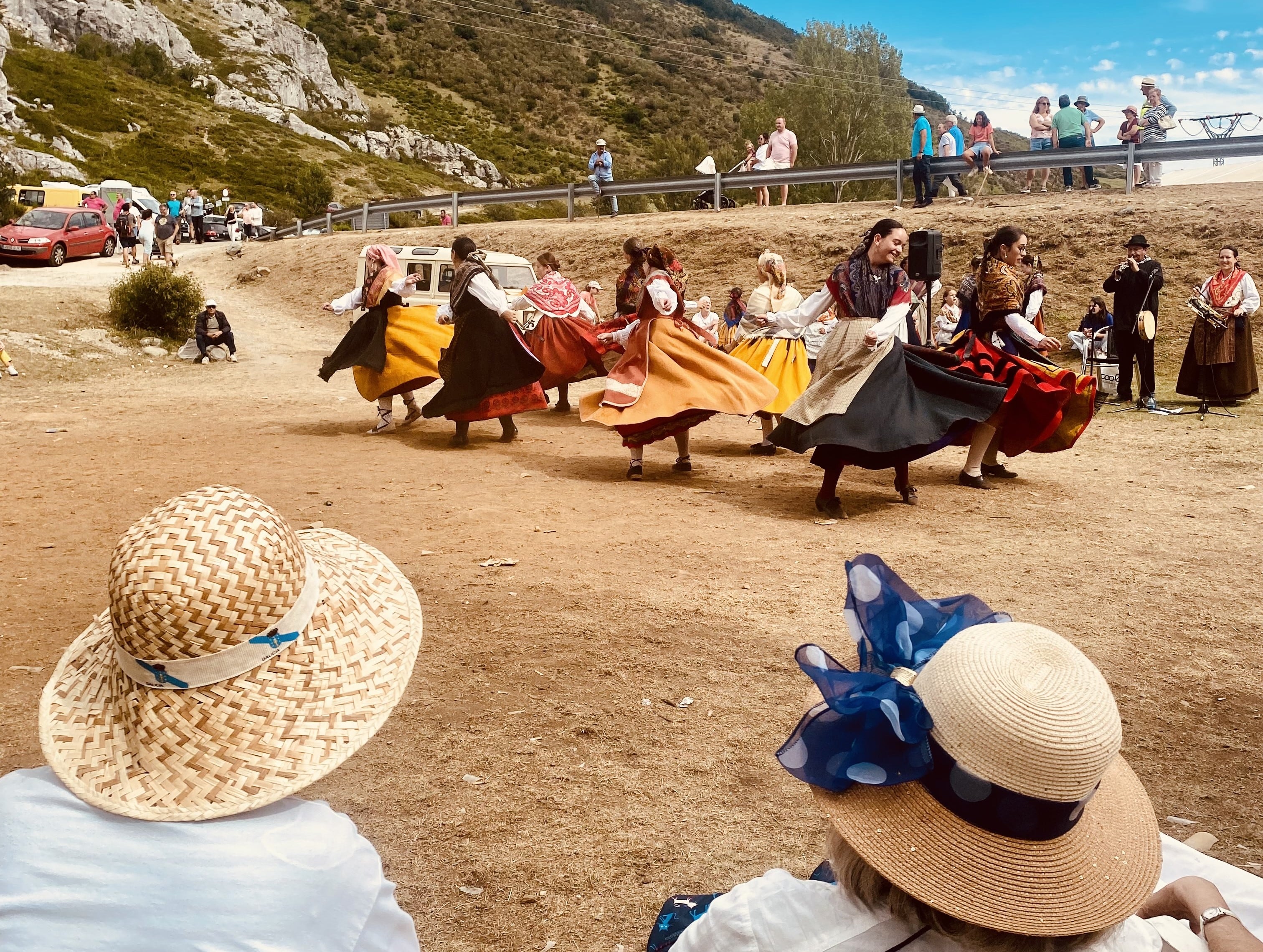 Ayuudas al folklore palentino
