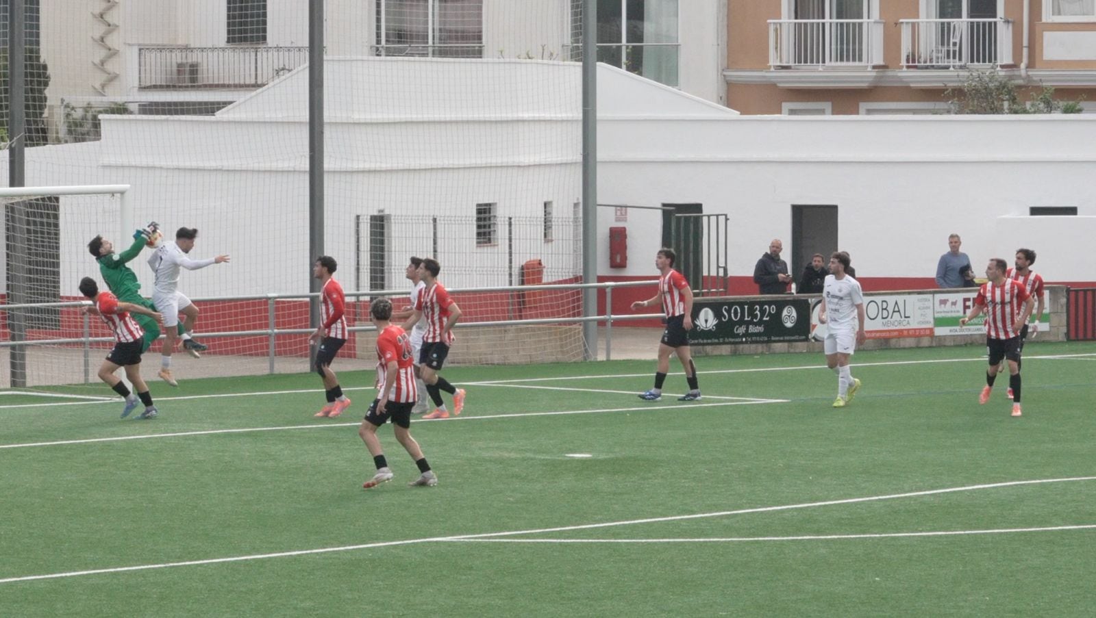 El Mercadal juga per tercer dimecres consecutiu per recuperar partits ajornats.