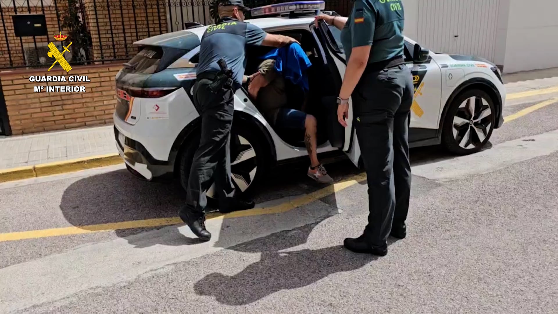 La Guardia Civil desmantela en Valencia una red de tráfico ilegal de medicamentos