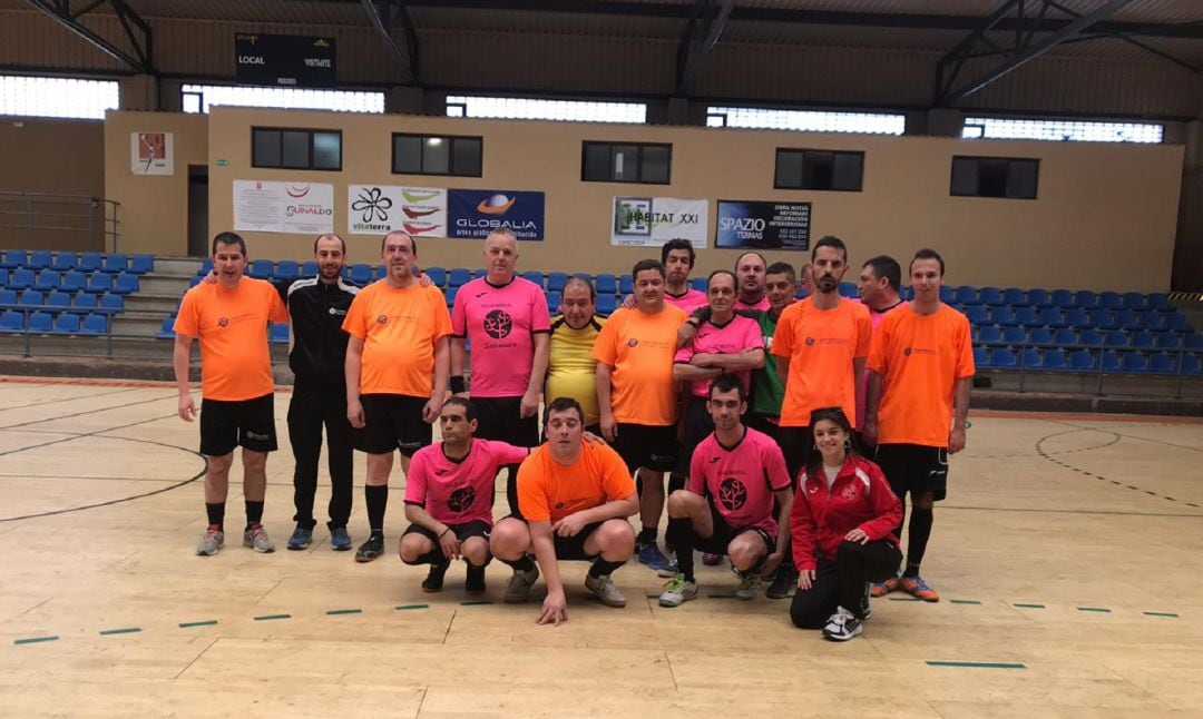 Jugadores de FAEMA y Salud Mental Salamanca