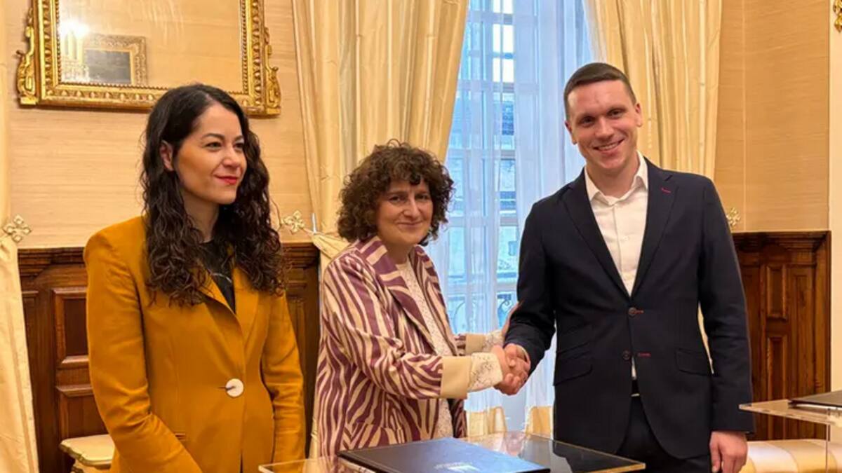 Goretti Sanmartín busca el apoyo del PSOE a los presupuestos