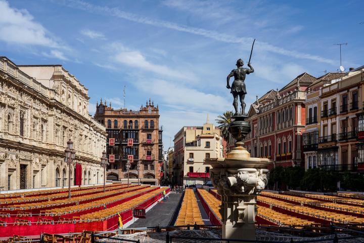 Los palcos de la Plaza de San Francisco, vistos desde el Banco de España