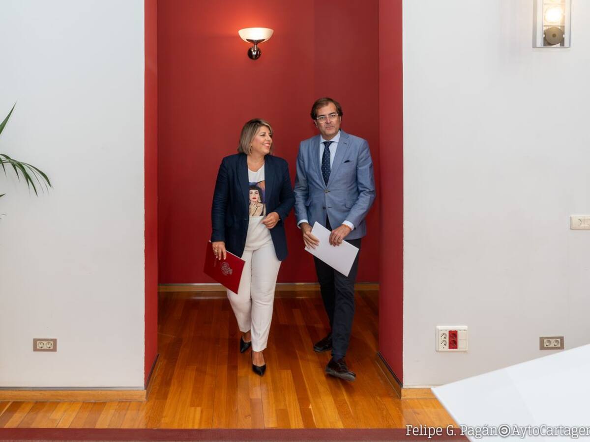 Ayuntamiento y Puerto de Cartagena elaborarán, junto con los vecinos de Santa Lucía el entorno del nuevo edificio portuario