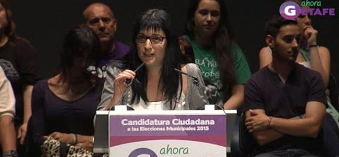 Marta Esteban, actual portavoz de Ahora Getafe, durante un mitin en 2015