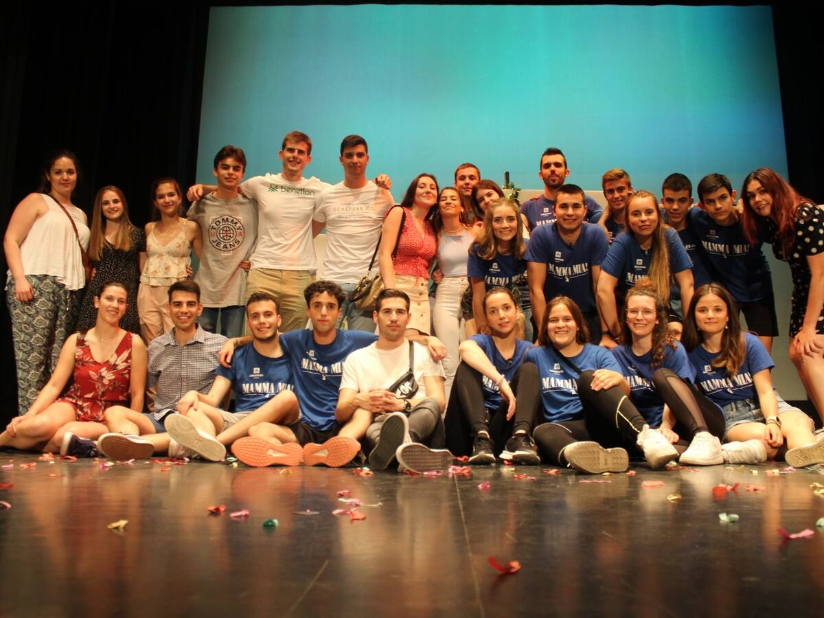 Vuelve el musical “Mama Mía-Con el agua al cuello” a los Salesianos de Huesca