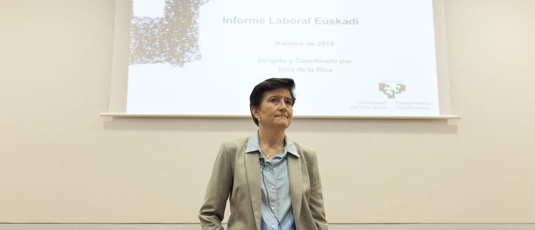 La catedrática de la UPV-EHU, Sara de la Rica, durante la presentación del Informe Laboral 2015