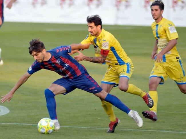 Alex Conde fue uno de los jugadores destacados del partido frente a la Arandina