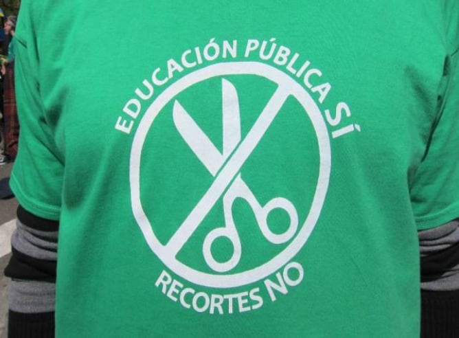 Imagen lema contra los recortes educación