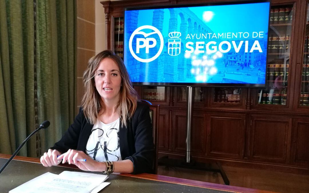 La portavoz popular Raquel Fernández esta mañana en el Ayuntamiento