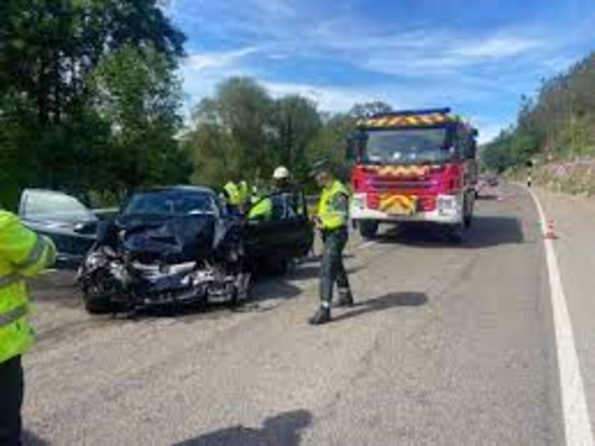 Fallece una mujer de 66 años tras una colisión frontal de dos turismos en Cabezón de la Sal