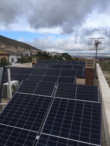 Vista de la terraza, con todas las placas instaladas