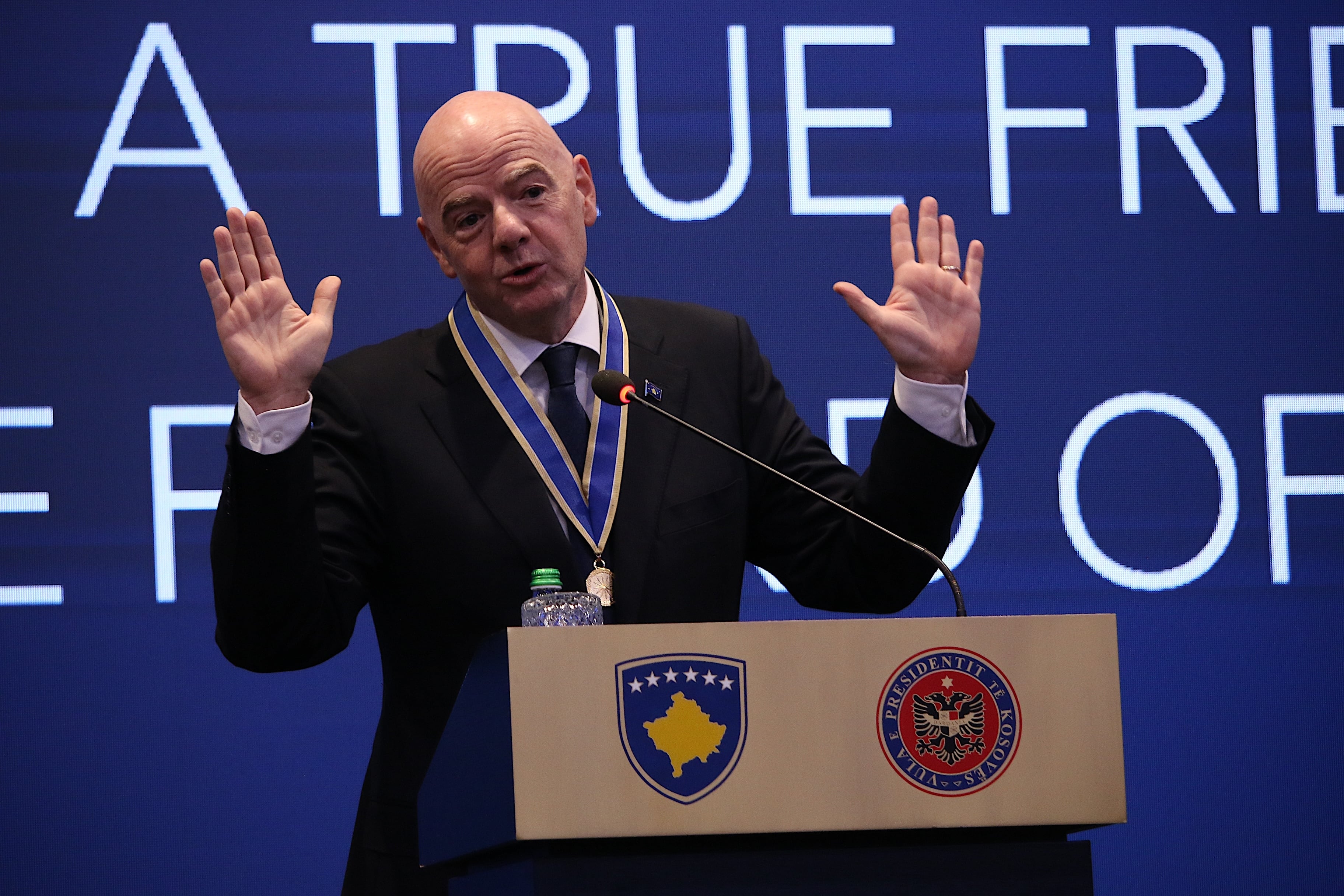 Gianni Infantino, durante un acto en Pristina. (Erkin Keci/Anadolu via Getty Images)