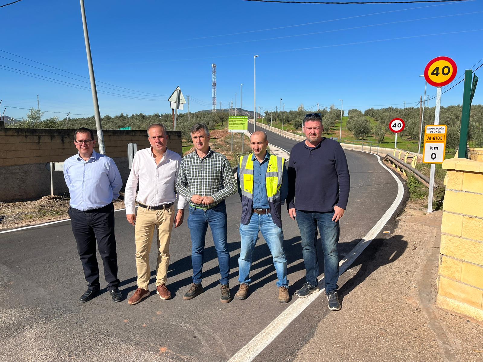Visita a la carretera JA 6105