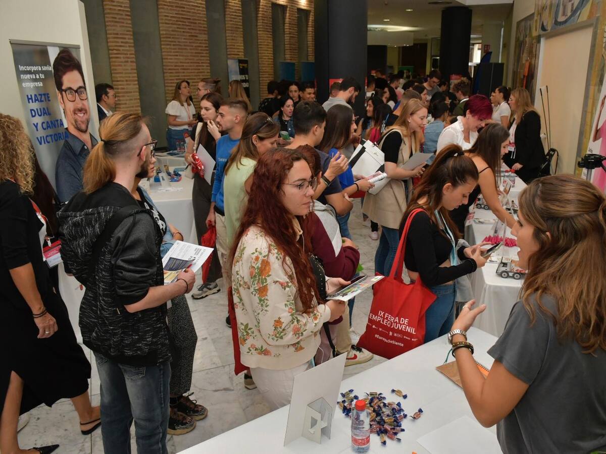 La Cámara de Comercio de Murcia organiza unas jornadas para dinamizar y analizar el sector comercial