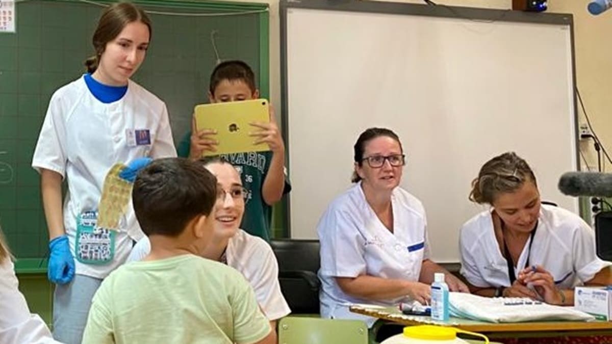 El método para acabar con el miedo infantil a las vacunas y mejorar la cobertura antigripal que Murcia quiere exportar a otras comunidades autónomas