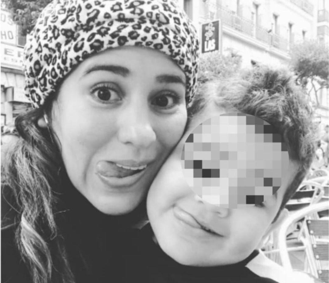 Andreina con su hijo pequeño en octubre de 2019