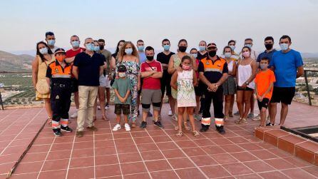 Foto de grupo en el mirador de la Torre Norte del Castillo de Jódar, donde concluía la visita guíada