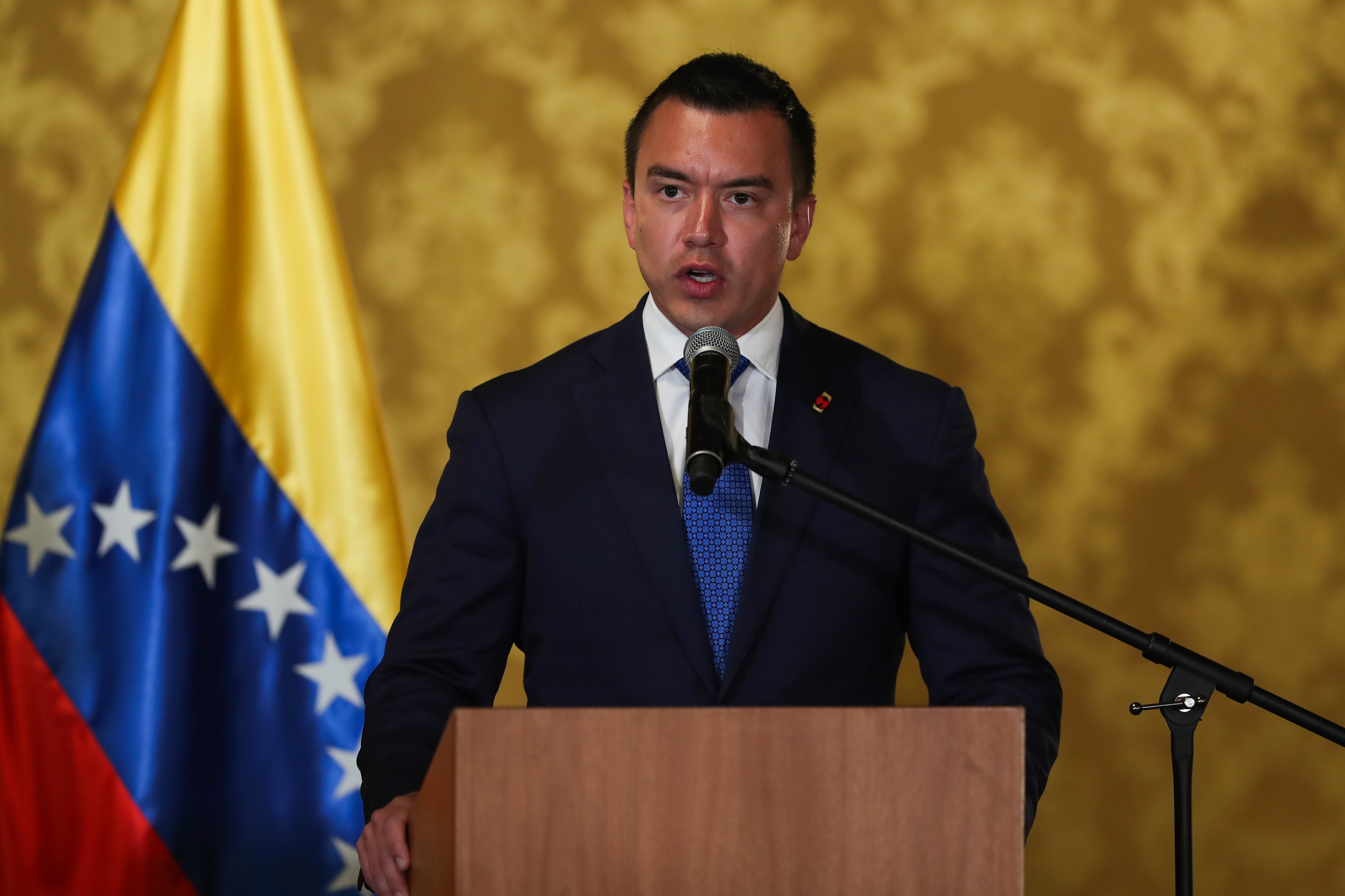 Fotografía del 28 de enero de 2025 del presidente de Ecuador, Daniel Noboa, hablando en el Palacio de Gobierno en Quito (Ecuador)