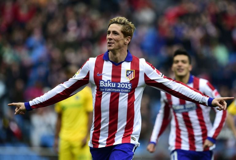 Fernando Torres celebra su gol en el Vicente Calderón ante el Getafe