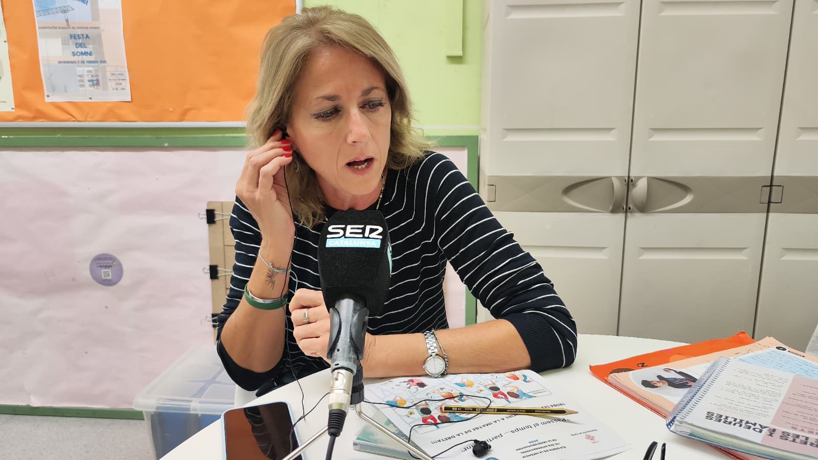 Helena Tamames durant la conversa amb l&#039;Aquí Lleida de Ràdio Lleida-SER Catalunya en motiu del Dia Universal dels Drets de la Infància.