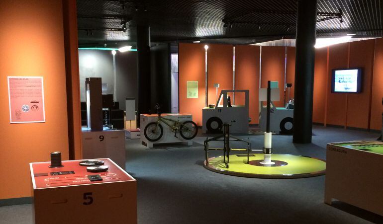 Parte de la exposición `Ruedas y Manivelas´ que conmemora el aniversario del Museo Nacional de Ciencia y Tecnología en Alcobendas