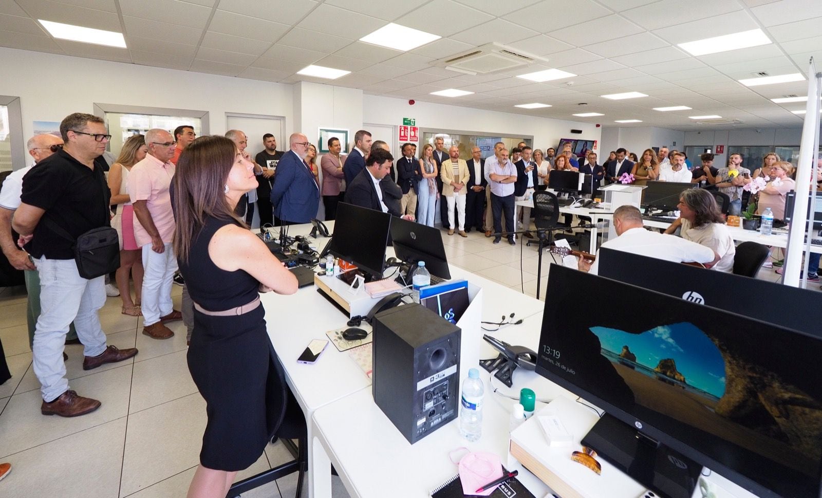 Un momento del acto de inauguración de la nueva sede de Radio Club Tenerife después de cumplir ochenta y ocho años de historia en la capital tinerfeña.