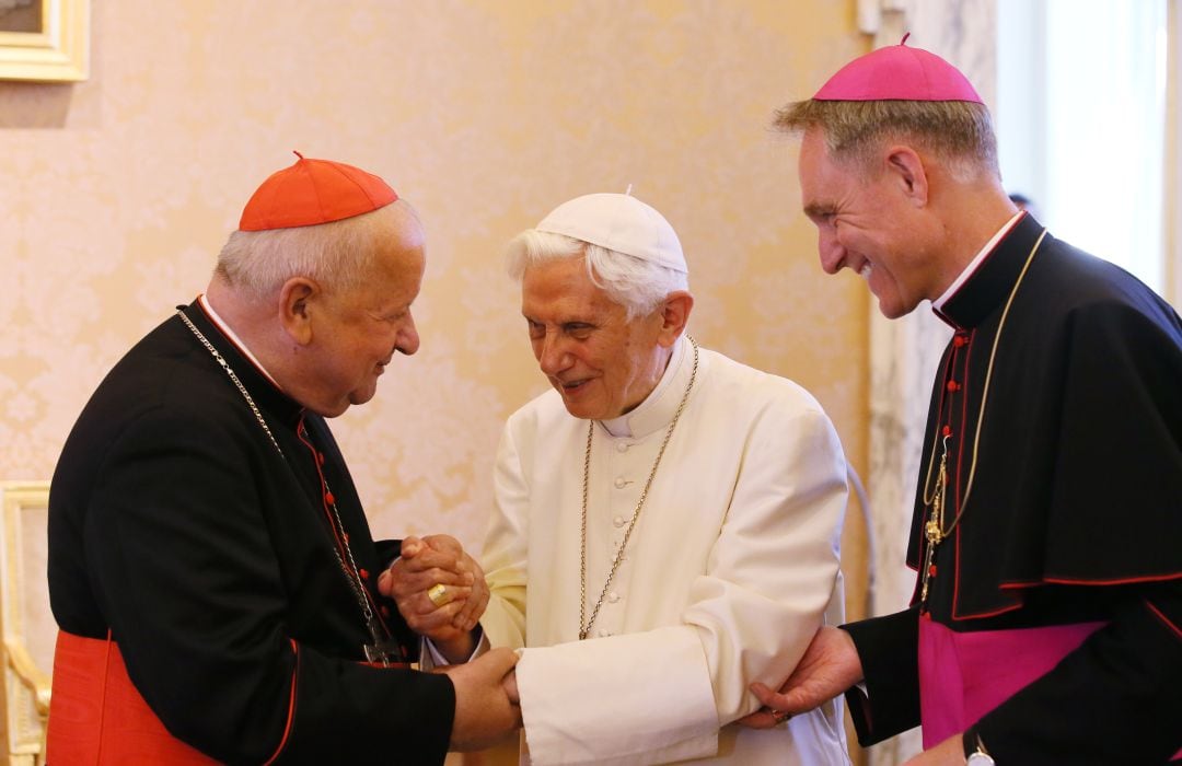 El papa Benedicto XVI es uno de los que aparecen en la lista.