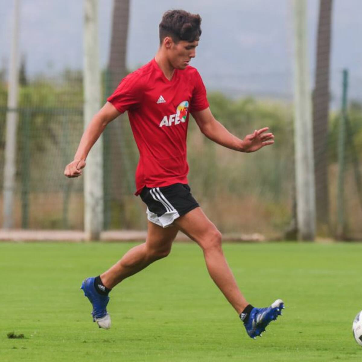 La Arandina firma al delantero asturiano John Álex