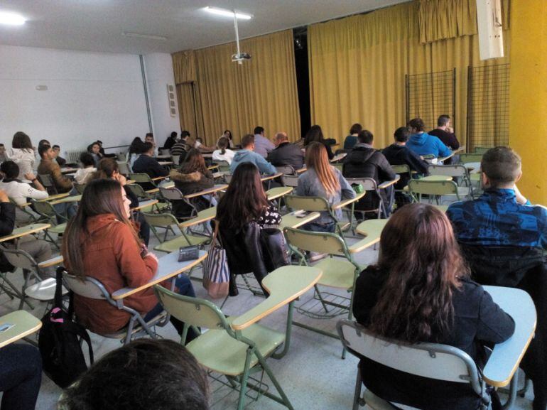 Una de las aulas en las que se realizan las exámenes.