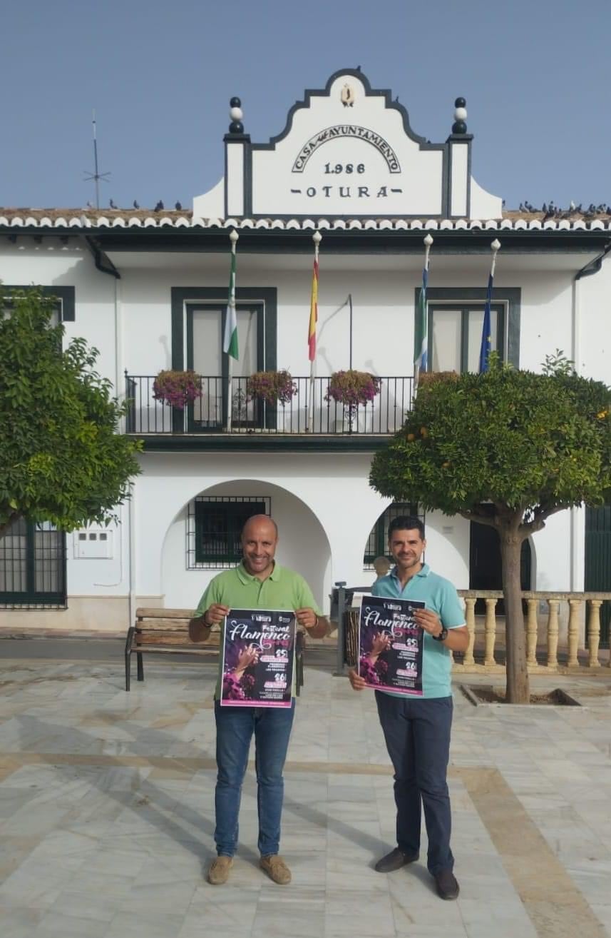 Otura se prepara para la cita flamenca