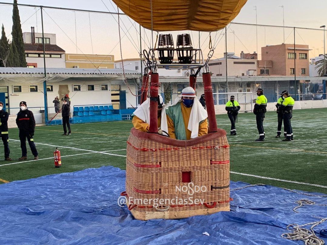 El Heraldo Real, en el globo aerostático.