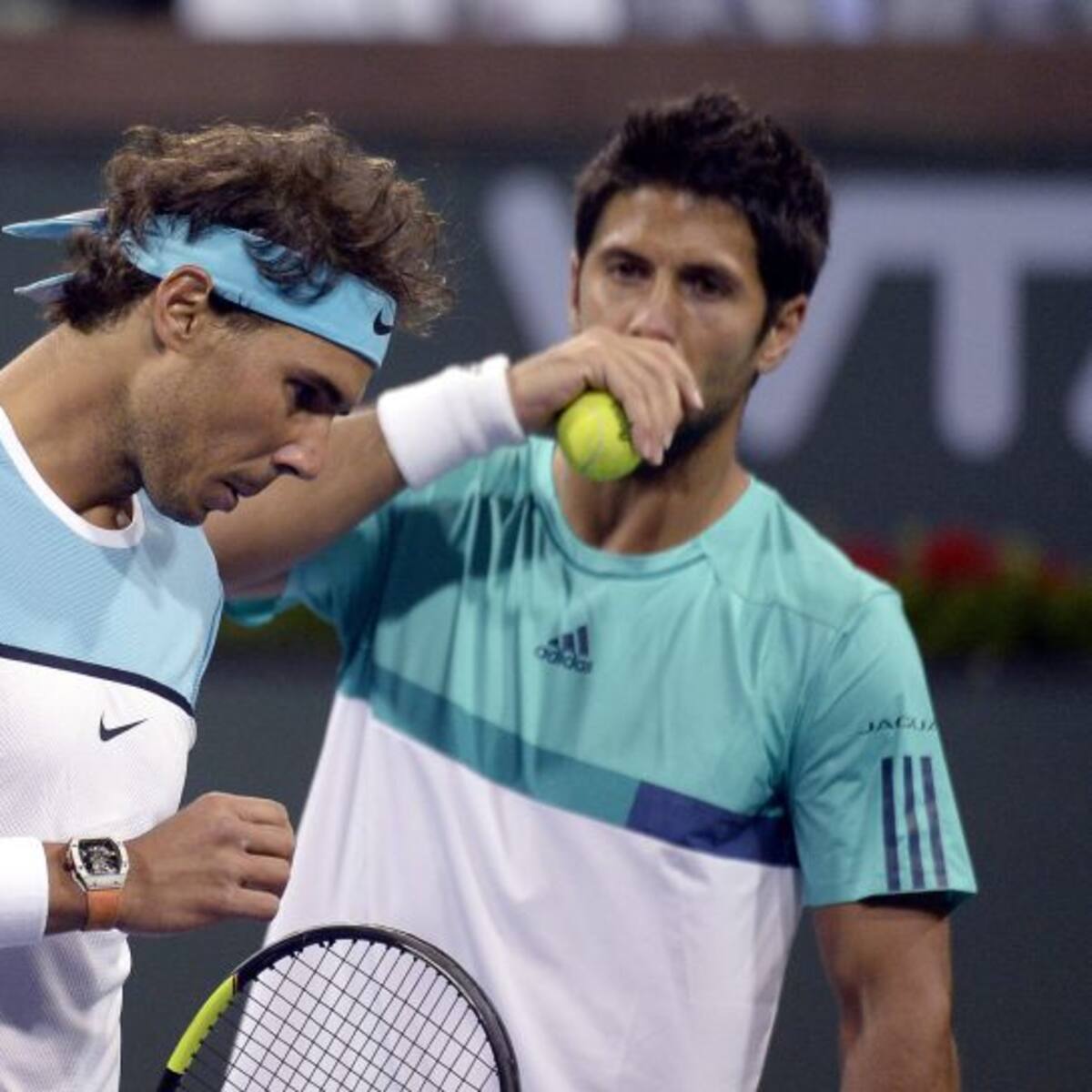 Nadal cae en dobles y debutará ante Muller en individual