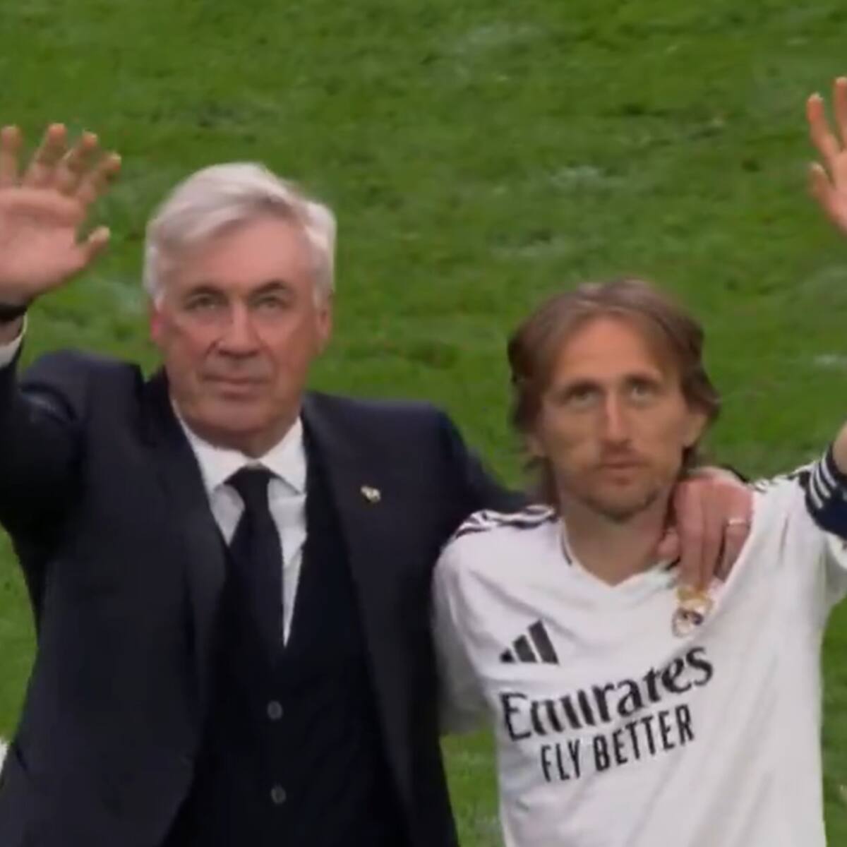 La imagen con la que el madridismo no pudo aguantar las lágrimas: Ancelotti y Modric se despiden juntos en el Bernabéu