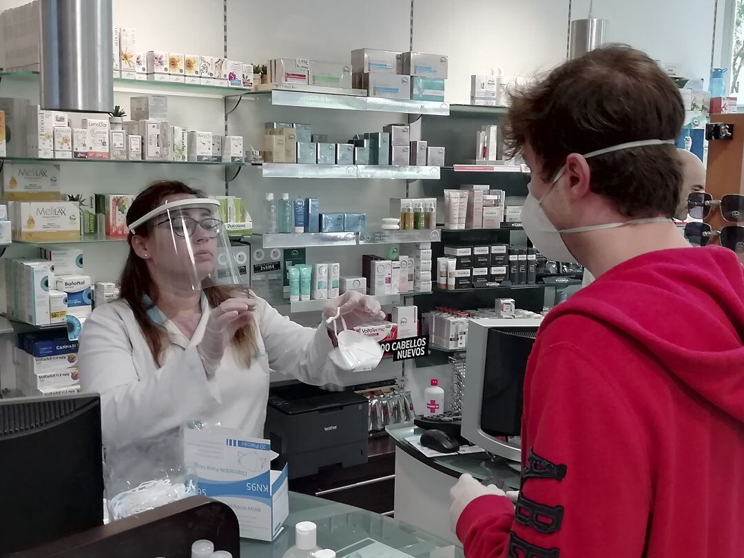 Imagen de una farmacia en la pandemia