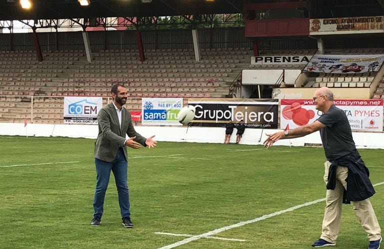 El alcalde y el presidente del URA.