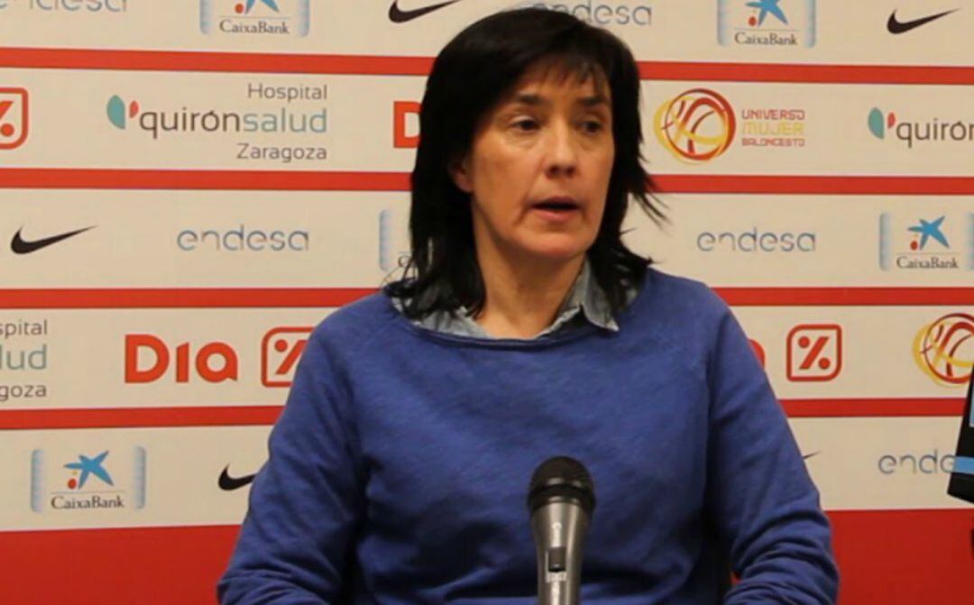 Azu Muguruza atiende a los medios tras un partido de la Liga Dia