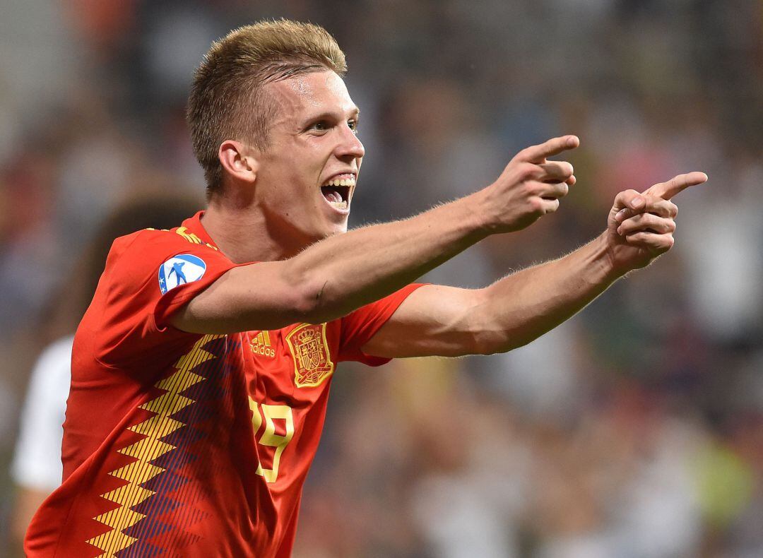 Dani Olmo celebra el tercer gol ante Francia