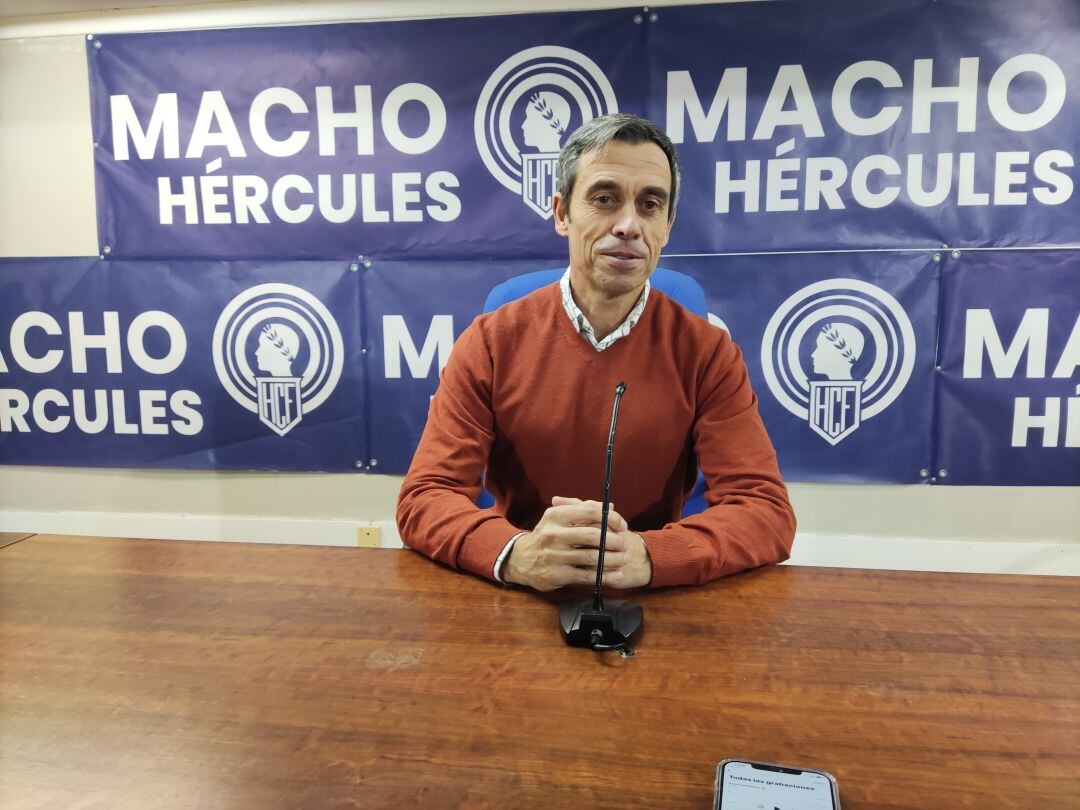 Carmelo del Pozo, en la sala de prensa del Rico Pérez