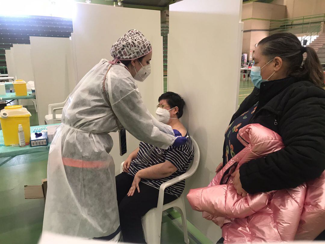 Medina del Campo ha acogido con ilusión la vacunación para mayores de 90 años y dependientes