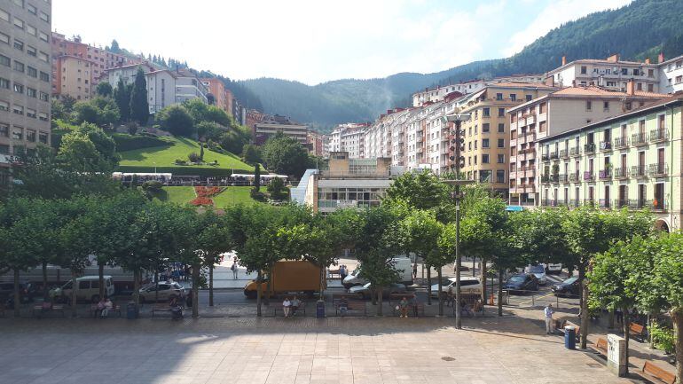 Plaza de Unzaga de Eibar, una de las poblaciones con mayor tasa de paro de Debabarrena