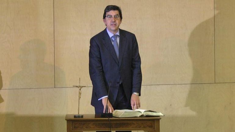 El delegado territorial de la Xunta de Galicia en Vigo jura su cargo en su toma de posesión