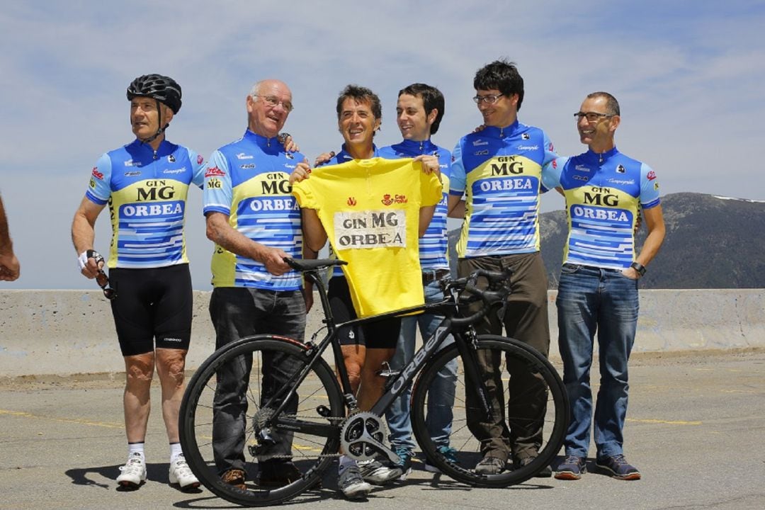 Homenaje a Pedro Delgado recordando su victoria en la Vuelta Ciclista a España de 1985