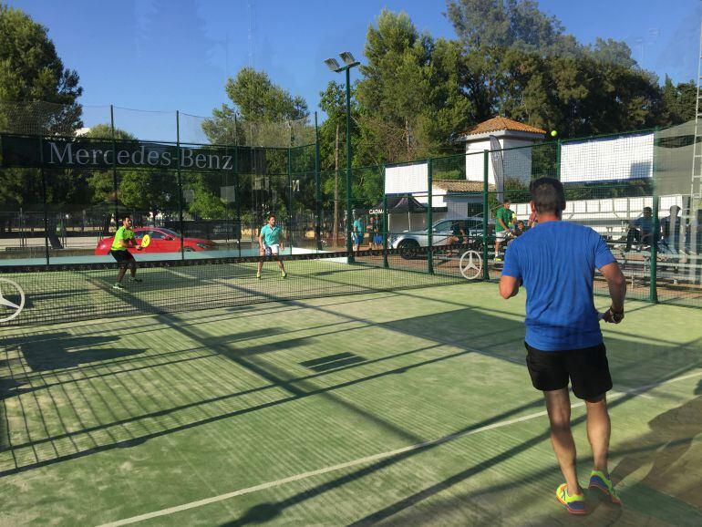 Imagen de uno de los primeros partidos disputado en el Club Nazaret