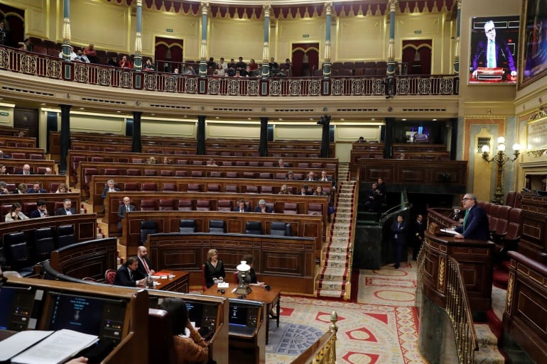 Aspecto del hemiciclo del Congreso en el debate de la Reforma del Estatuto de Cantabria  