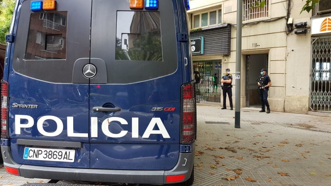 Furgón de la Policía Nacional